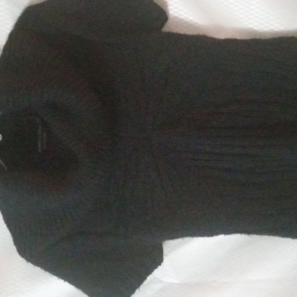BCBG MAXAZRIA Cowl Neck Short Sleeve Tunic Sweater Black Pre-owned - Picture 4 of 10